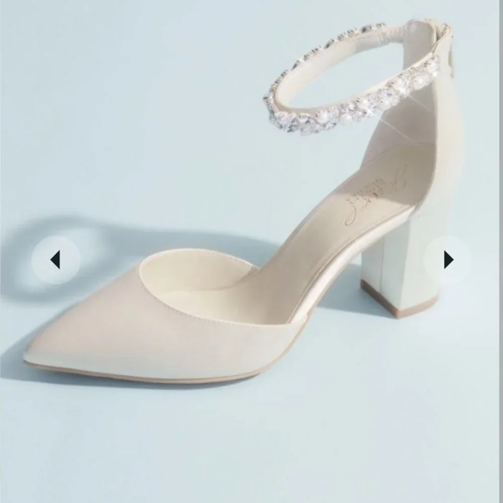 Ivory bridal shoes - Picture 1 of 2